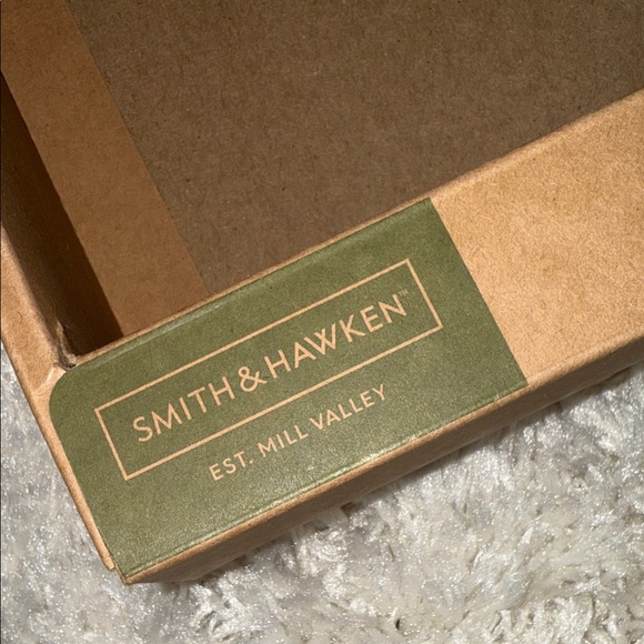 Smith & Hawken Festive Boxwood Greenery 'JOY' Holiday Garland - Picture 14 of 15